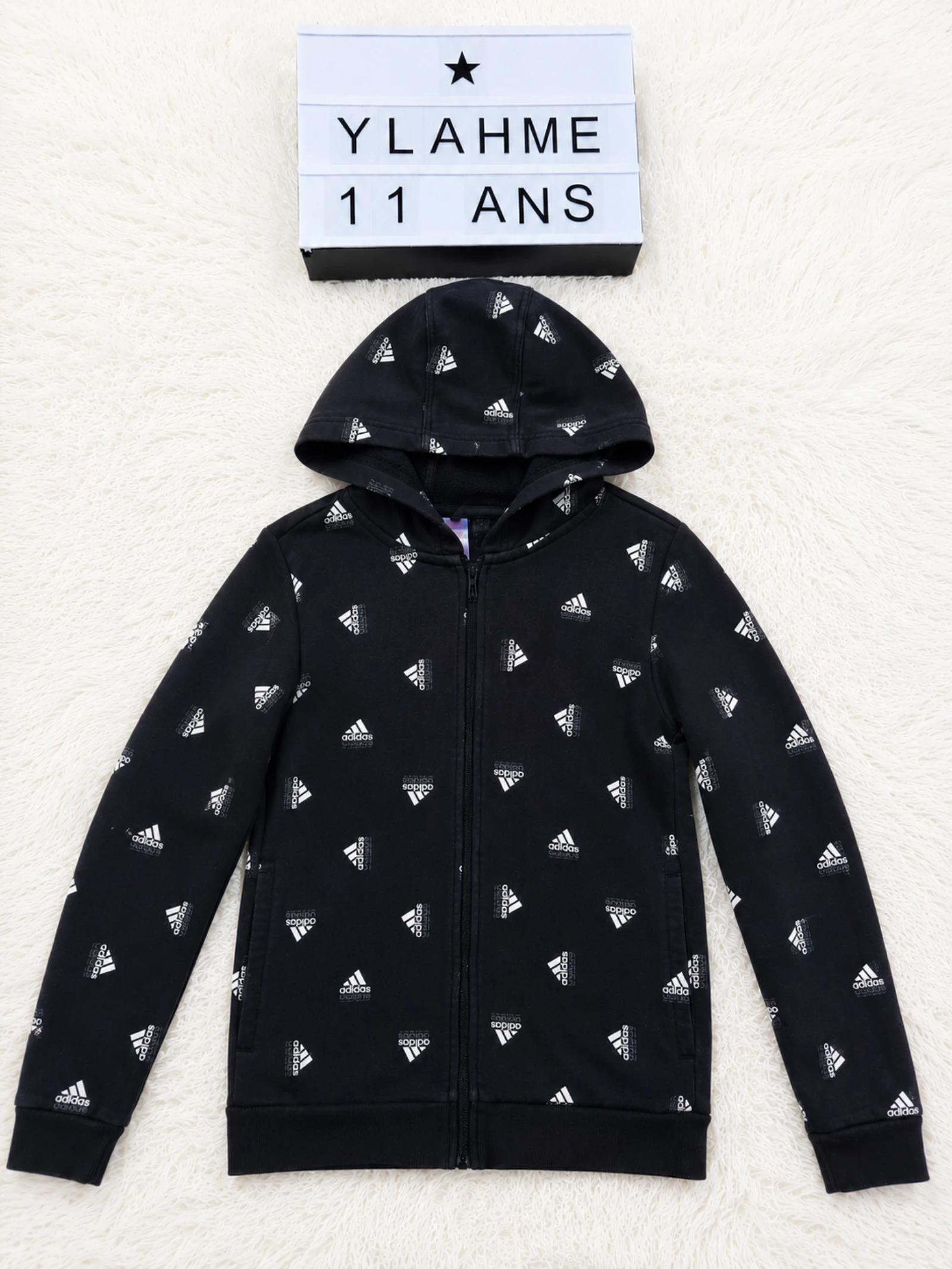Veste à capuche Adidas noire 11-12 ans 👒